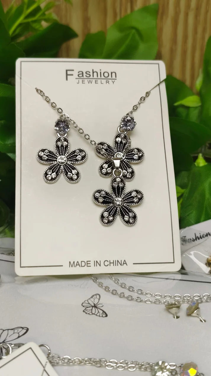 💎 17 in 1 Random Fashion Jewellery Deal – Trendy Earrings, Necklace & Jewellery Collection