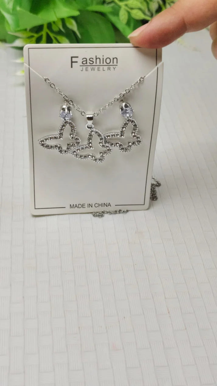 💎 17 in 1 Random Fashion Jewellery Deal – Trendy Earrings, Necklace & Jewellery Collection